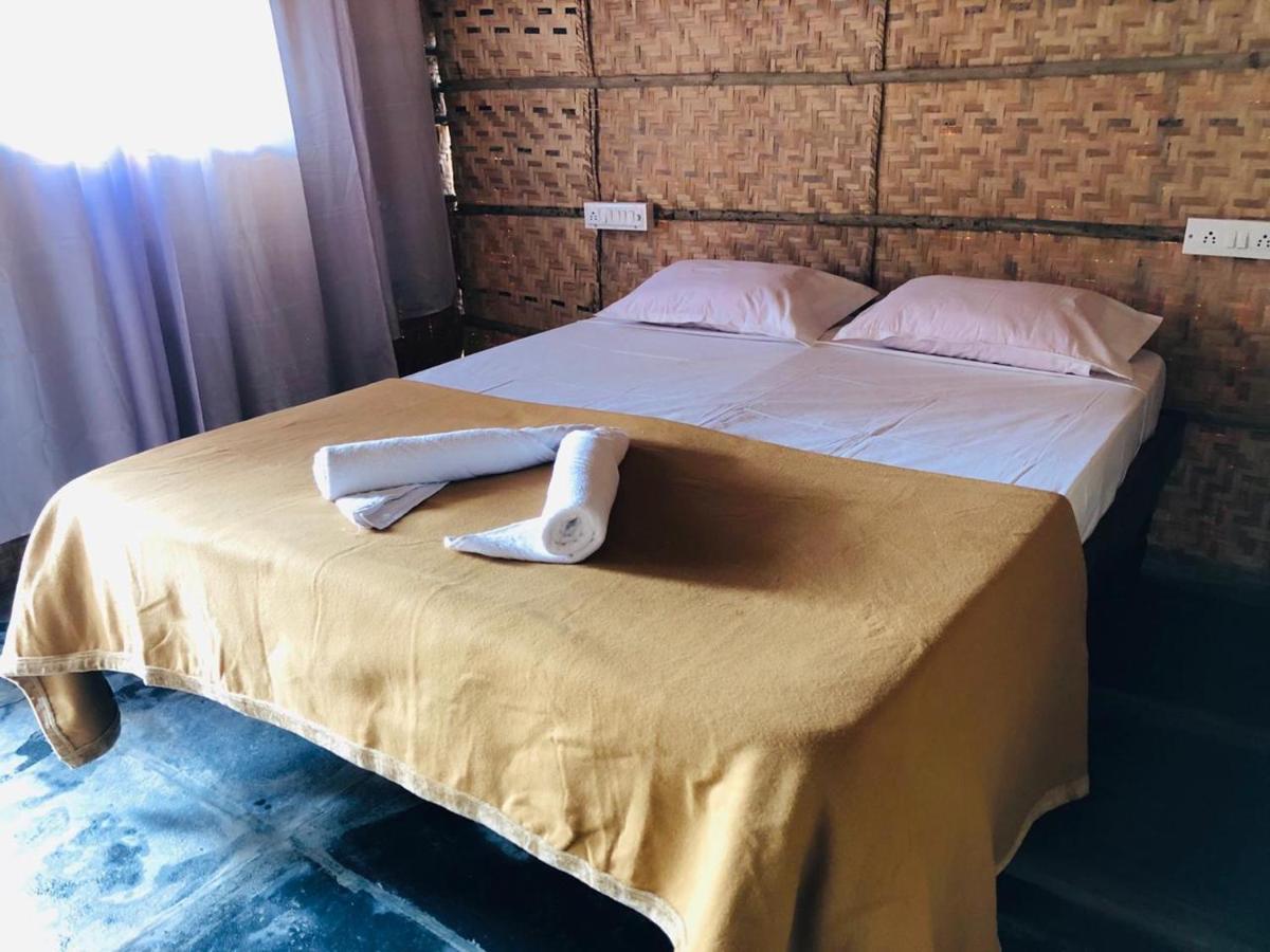 Island Vibes Hampi Guesthouse מראה חיצוני תמונה