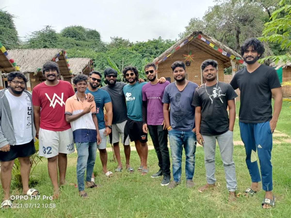 Island Vibes Hampi Guesthouse מראה חיצוני תמונה