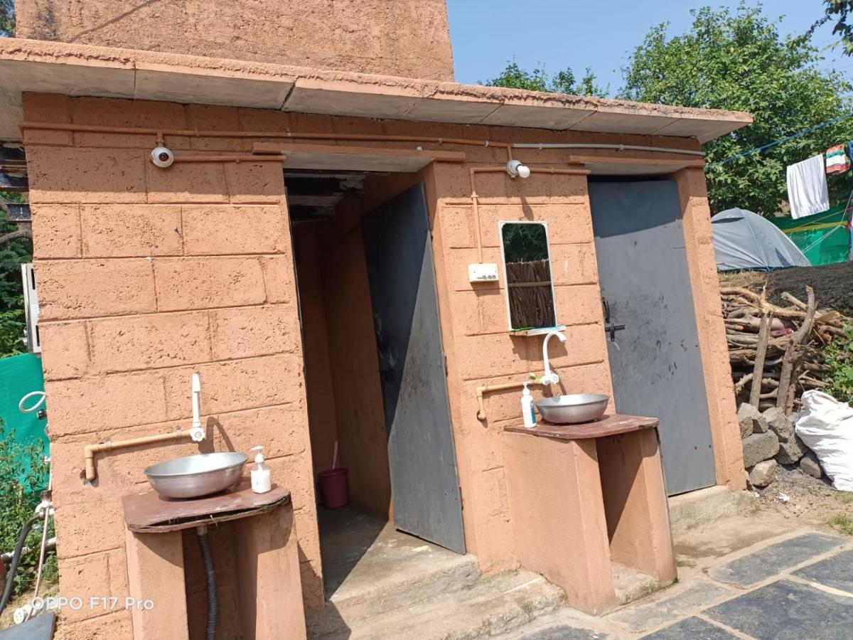 Island Vibes Hampi Guesthouse מראה חיצוני תמונה